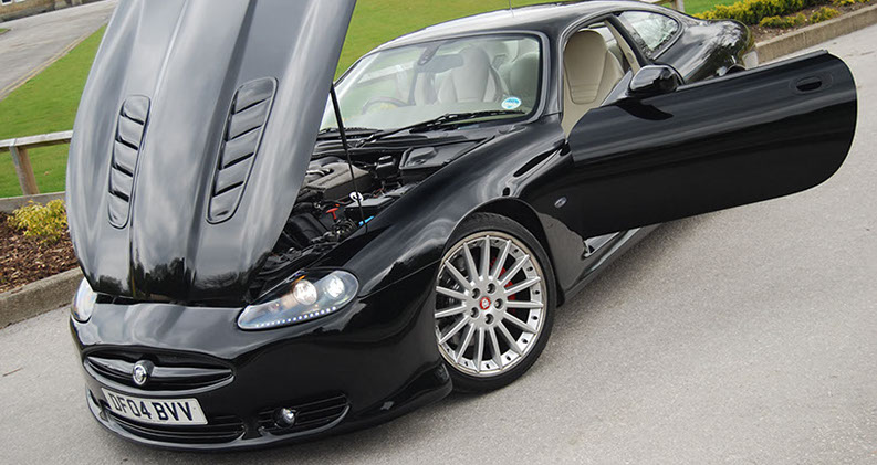 Jaguar XKR body kit&nbsp; Grantley design red 