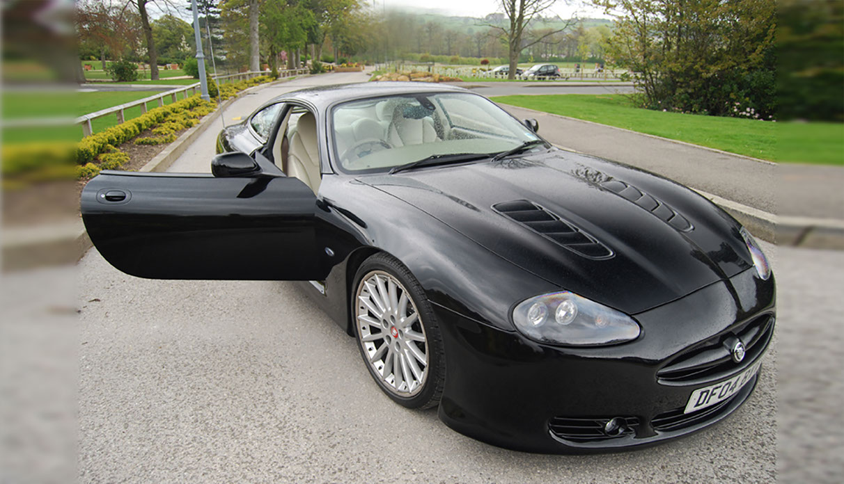 Jaguar body kit for a 2010 XKR Headlights bonnet vents clamshell bonnet and front bumper.